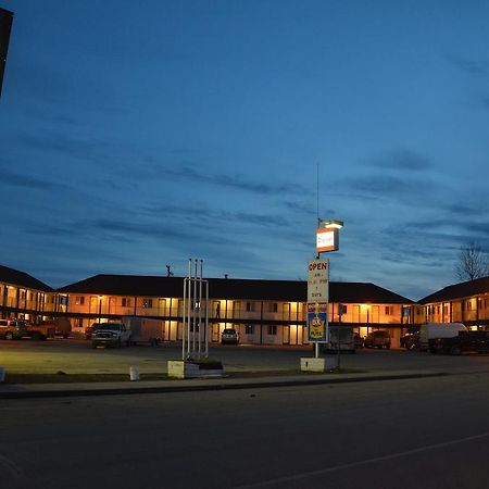 Blue Bell Inn Форт-Нельсон Экстерьер фото