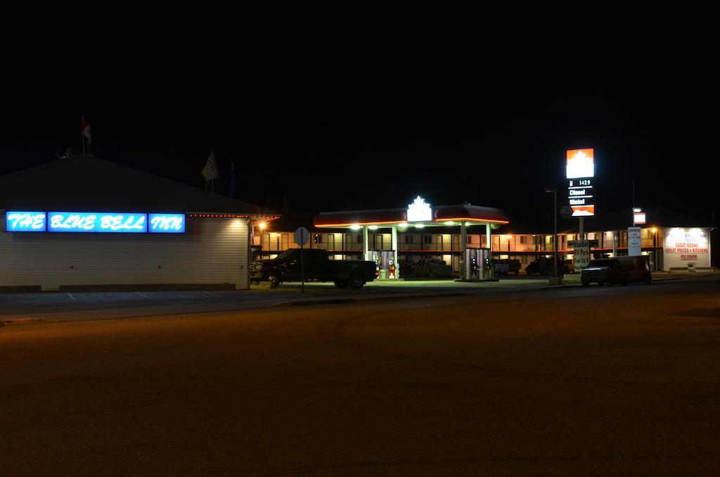 Blue Bell Inn Форт-Нельсон Экстерьер фото
